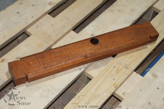 Holz in der Stoßstange Willys MB