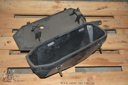 Wagenheberkasten HMMWV (Verschlussschrauben fehlen)