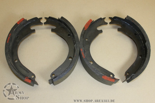 M151 SET Bremsbelag mit Backe