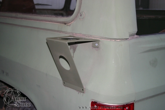 Antennen Haltewinkel M1008 M1009 K30 K5 Chevy
